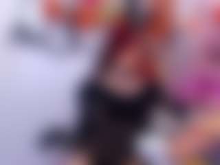 Live cam show with EmmaHiltton - Small Tits on luckytryst.com