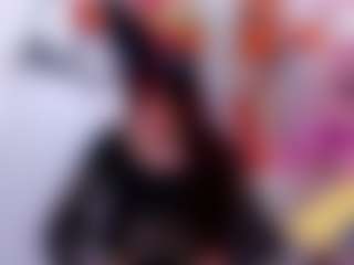 EmmaHiltton's Live Sex Cam Show