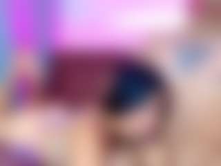 Live cam show with Laurasmithh2 - Skinny on Camsoda