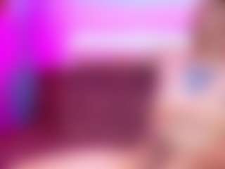 Laurasmithh2's Live Sex Cam Show