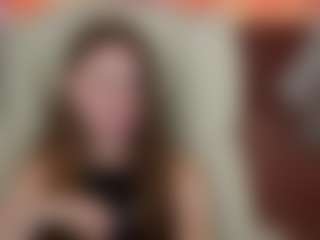 Live cam show with LilaSims - Petite on Livezox