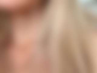 Live cam show with RosendaAughtry - Camel Toe on Camsoda