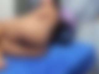 rubbyy23's Live Sex Cam Show