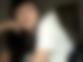 Live cam show with UlaKarimi - Small Tits on AdultVida.com