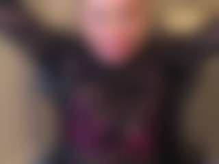 Chris-star's Live Sex Cam Show
