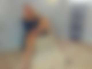 Chris-star's Live Sex Cam Show