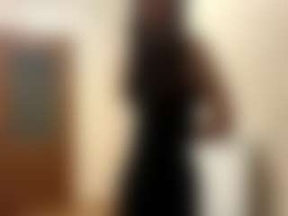 Live cam show with Nicole - Mature on madthumbs
