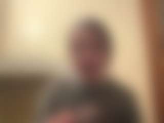 Nicole MILF webcam performer live streaming