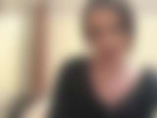 Live cam show with Nicole - Brown Hair on Soda Cam