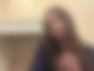 Live cam show with Nicole - Skinny MILF on fapnchat