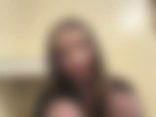 Live cam show with Nicole - MILF Teen (18+) on Milfs Live