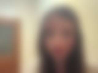Nicole MILF webcam performer live streaming