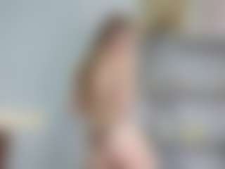 Live cam show with JackiZurowski - Blonde Hair Petite on Camming Site