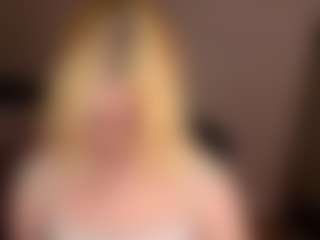 Live cam show with LollyBunnyyy - New Brown Eyes on Camsoda