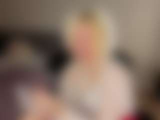 Live cam show with LollyBunnyyy - Thin on Camsoda