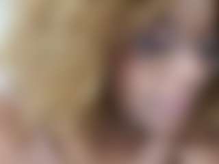 Mell25Lilith's Live Sex Cam Show