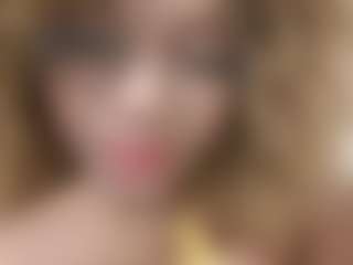 Mell25Lilith's Live Sex Cam Show