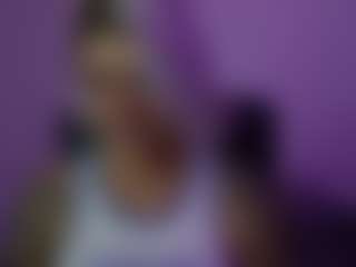 Live cam show with MilFjessy18 - Middle Aged on pussylord.com