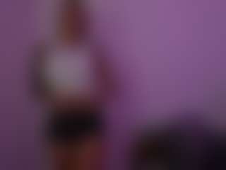 Live cam show with MilFjessy18 - Blonde Hair Middle Aged on camtv