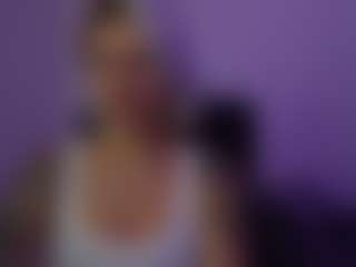 Live cam show with MilFjessy18 - Blonde Hair Middle Aged on StripNow
