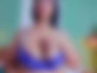 slutty-hugetits's Live Sex Cam Show