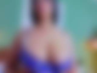 slutty-hugetits's Live Sex Cam Show
