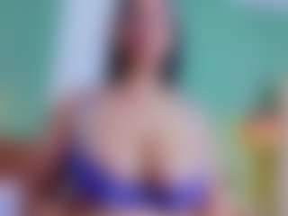 slutty-hugetits's Live Sex Cam Show
