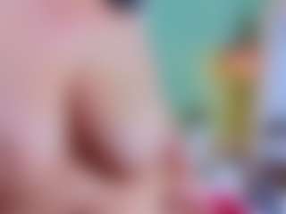 slutty-hugetits's Live Sex Cam Show