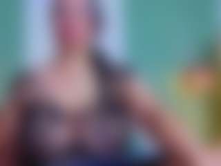 slutty-hugetits's Live Sex Cam Show