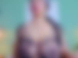 slutty-hugetits's Live Sex Cam Show