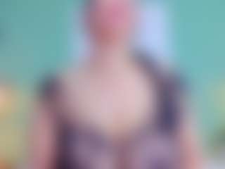 slutty-hugetits's Live Sex Cam Show