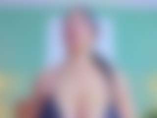 slutty-hugetits's Live Sex Cam Show