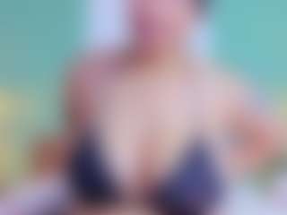 slutty-hugetits's Live Sex Cam Show