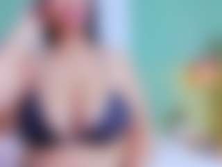slutty-hugetits's Live Sex Cam Show