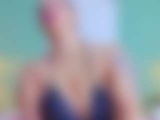 slutty-hugetits's Live Sex Cam Show