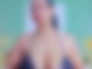 slutty-hugetits's Live Sex Cam Show