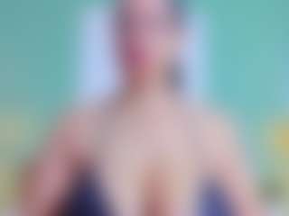 slutty-hugetits's Live Sex Cam Show
