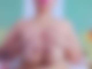 slutty-hugetits's Live Sex Cam Show