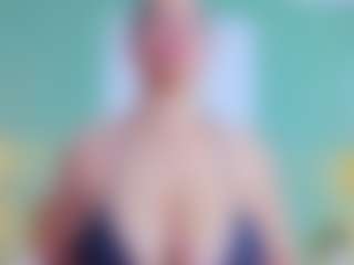 slutty-hugetits's Live Sex Cam Show