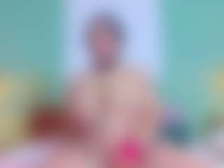 slutty-hugetits's Live Sex Cam Show