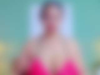 slutty-hugetits's Live Sex Cam Show