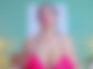 slutty-hugetits's Live Sex Cam Show