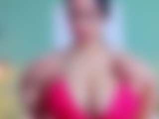 slutty-hugetits's Live Sex Cam Show