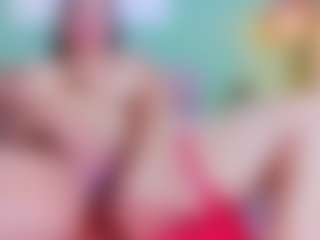 slutty-hugetits's Live Sex Cam Show