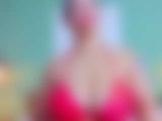 slutty-hugetits's Live Sex Cam Show