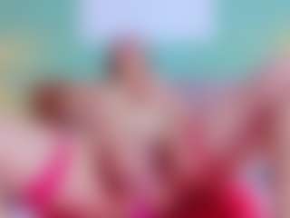 slutty-hugetits's Live Sex Cam Show