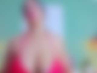 slutty-hugetits's Live Sex Cam Show