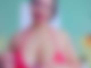 slutty-hugetits's Live Sex Cam Show