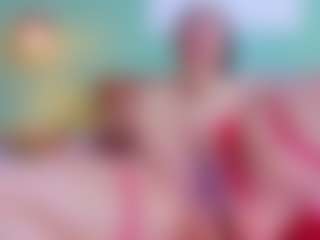 slutty-hugetits's Live Sex Cam Show