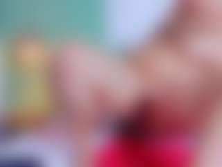 slutty-hugetits's Live Sex Cam Show